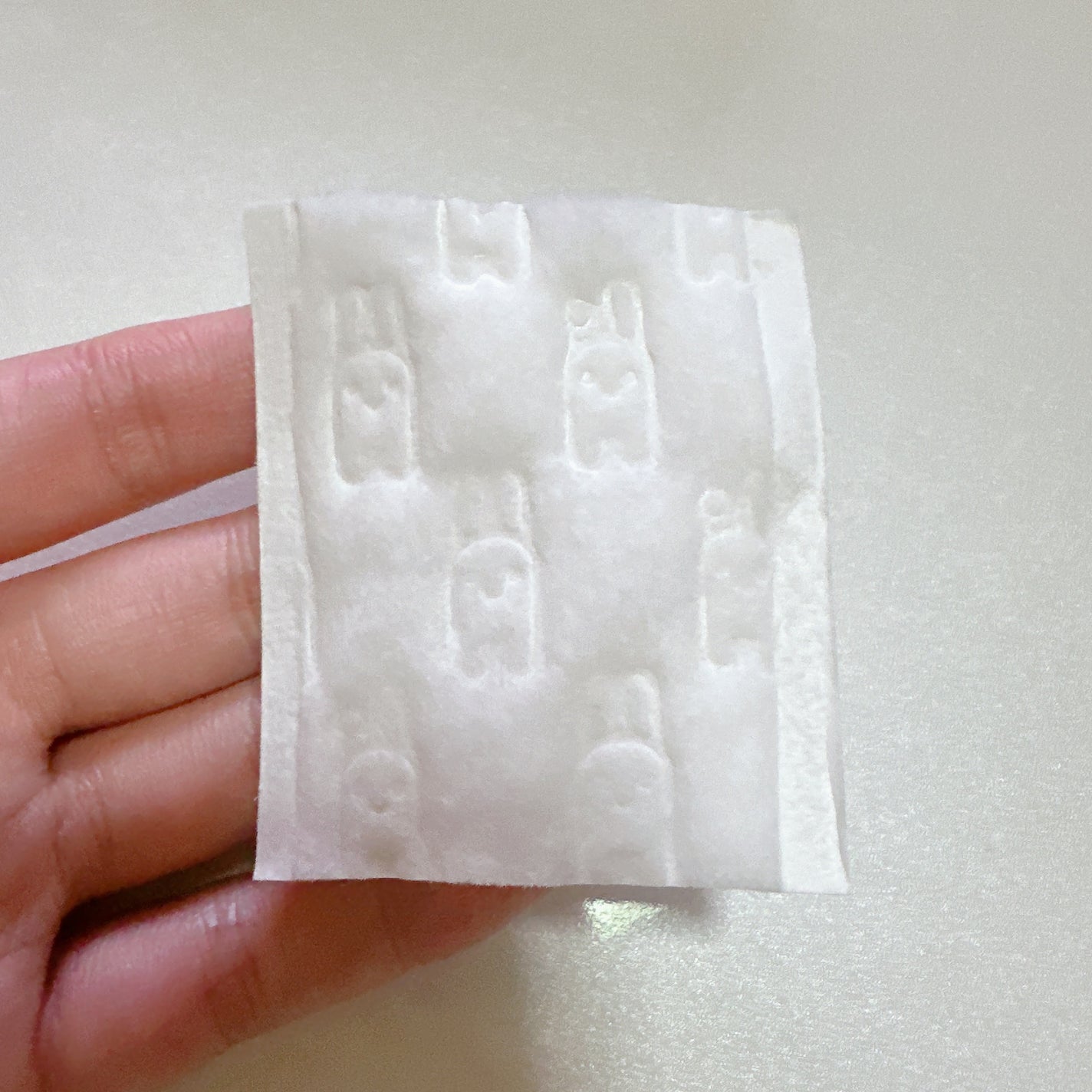 EMBOSSING COTTON PAD/White Rabbit/コットンを使ったクチコミ(3枚目)