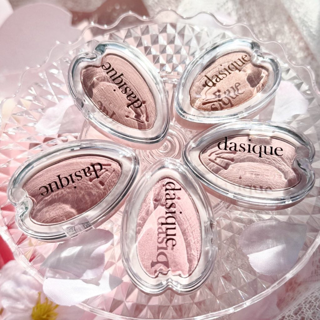 てん on LIPS 「デイジーク様からピンクブロッサムコレクションのイエベセットをい..」(5枚目)