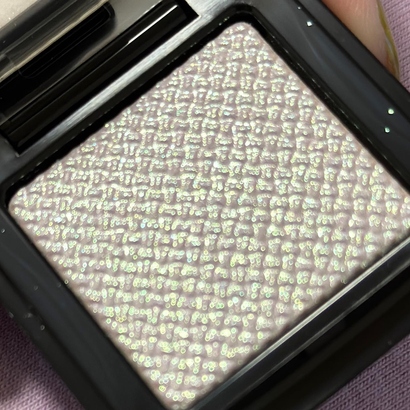 エレガンス ラズル スターアイカラー/エレガンス ラズル /単色アイシャドウを使ったクチコミ（2枚目）