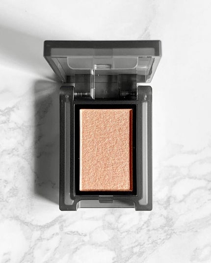 セルヴォーク ヴォランタリー アイズ/Celvoke/単色アイシャドウを使ったクチコミ(2枚目)