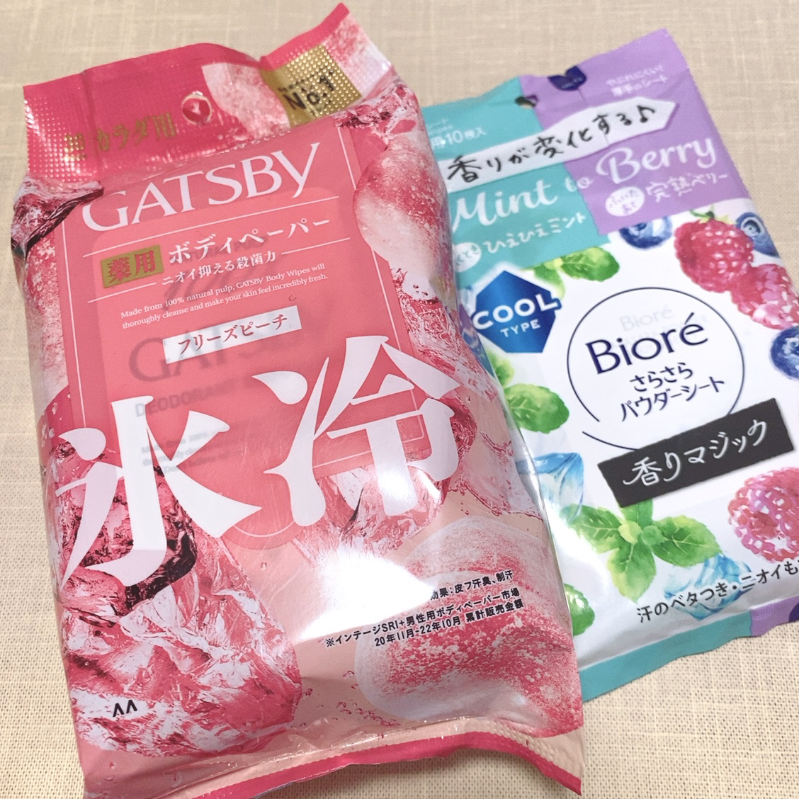 ビオレさらさらパウダーシート 香りマジック ひえひえミントto完熟ベリーの香り/ビオレ/ボディシートを使ったクチコミ（1枚目）