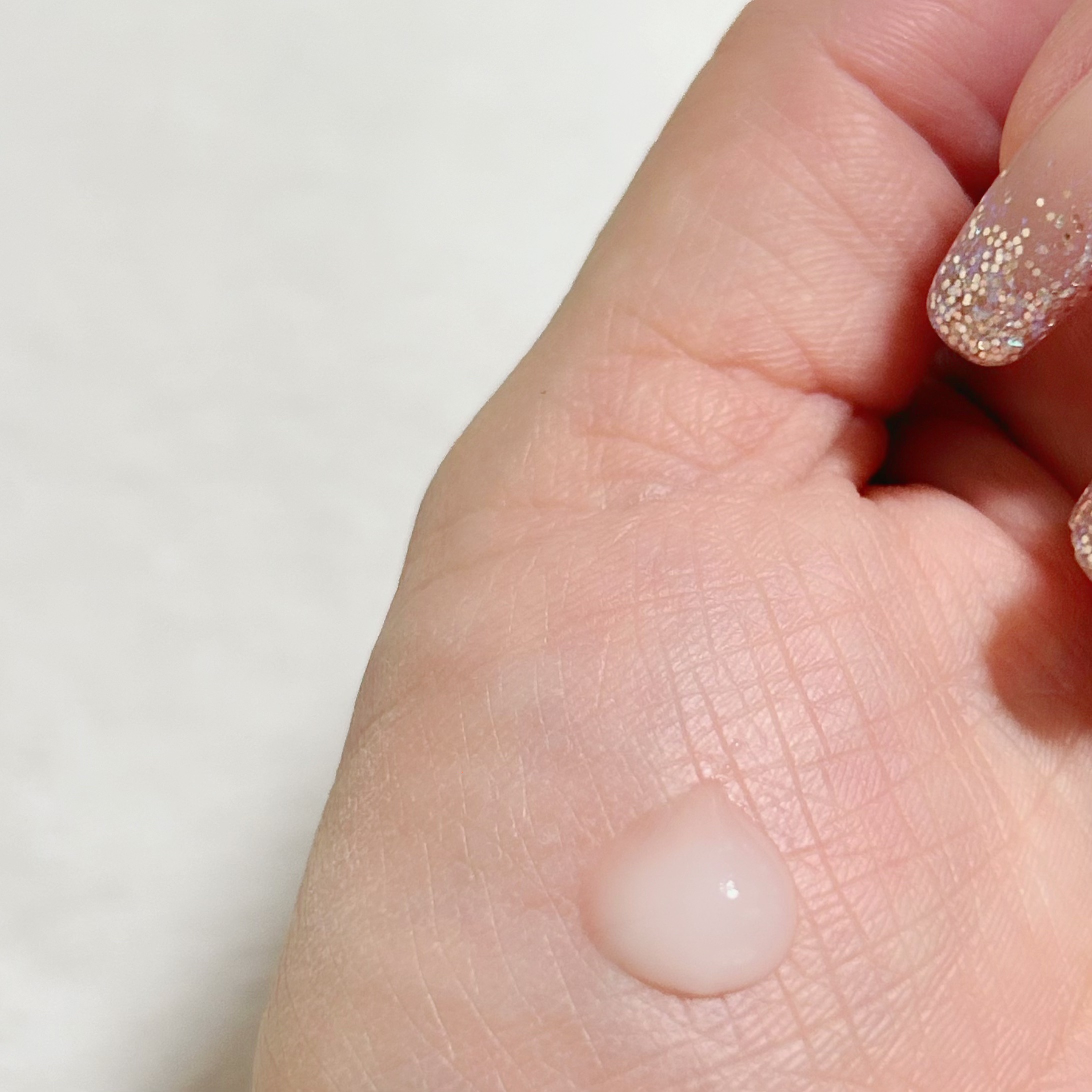 8x4 アロマスイッチ 涼感ネックジェル パリスブーケの香り/８ｘ４/デオドラント・制汗剤を使ったクチコミ（2枚目）