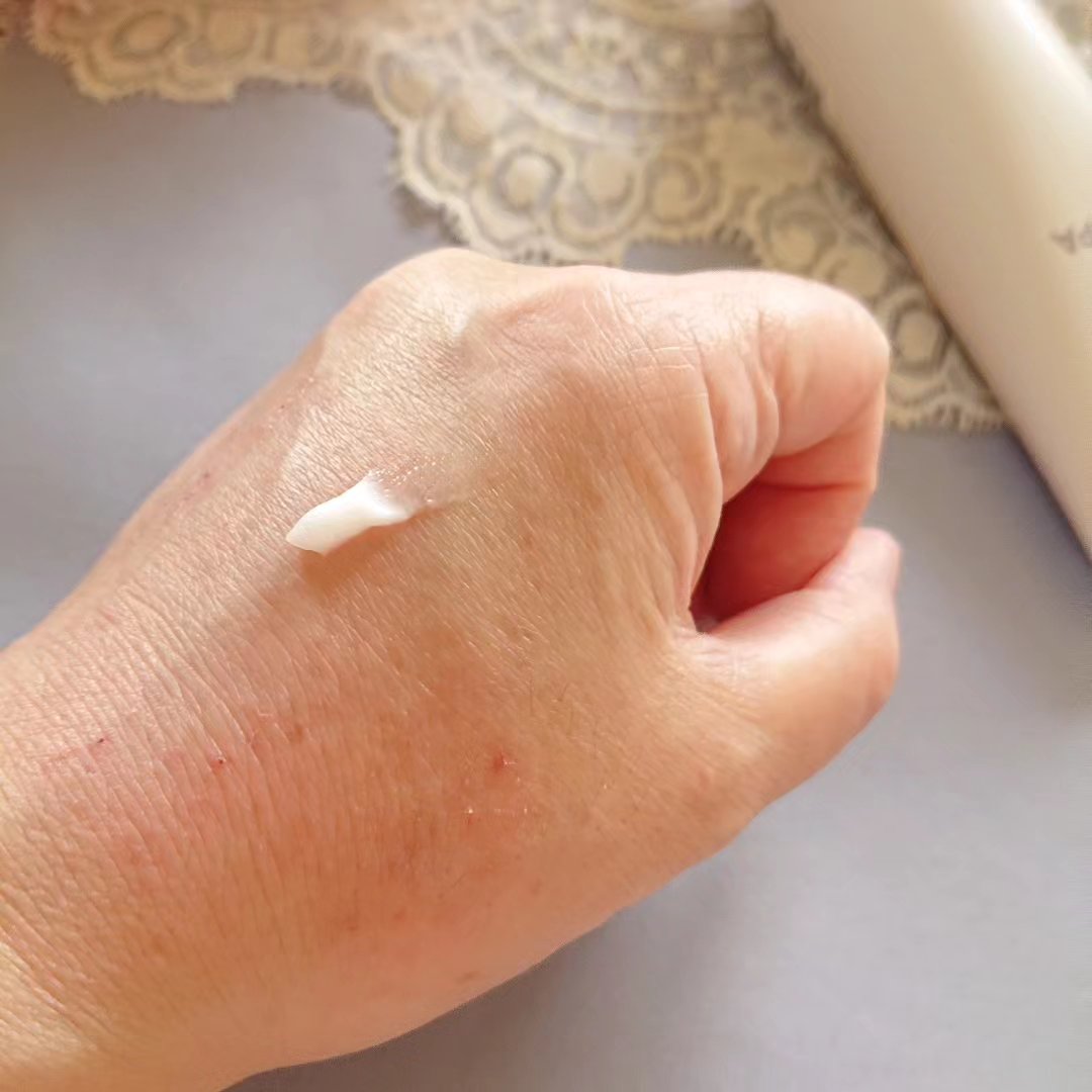 リフレッシュ マッサージクリーム/h&s/洗い流すヘアトリートメントを使ったクチコミ（3枚目）