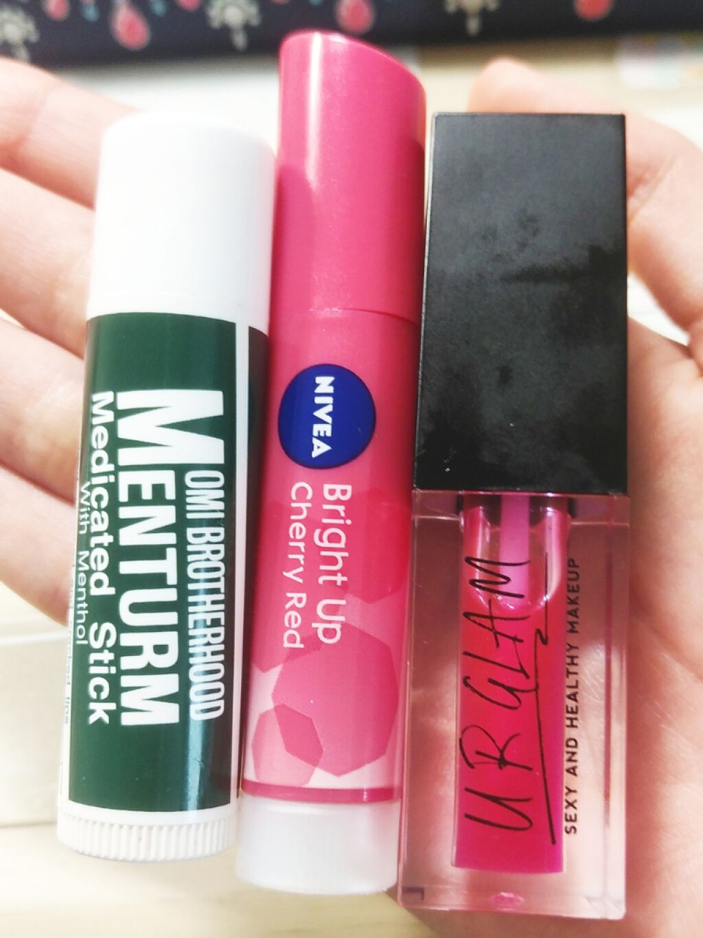 モイストピュアカラーリップ/ニベア/リップクリームを使ったクチコミ(2枚目)