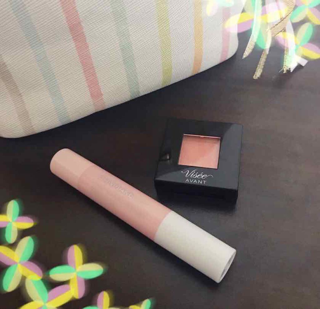 昨日買ってきたもの〜
コロナでテスター出来ないから、自分に似合うもの探すのが難しい💦

●ヴィセアヴァン シングルアイカラー 008 SUNDRESS
ブルベも似合うオレンジシャドウという口コミを見て購入！結果めっちゃ良かった....
薄