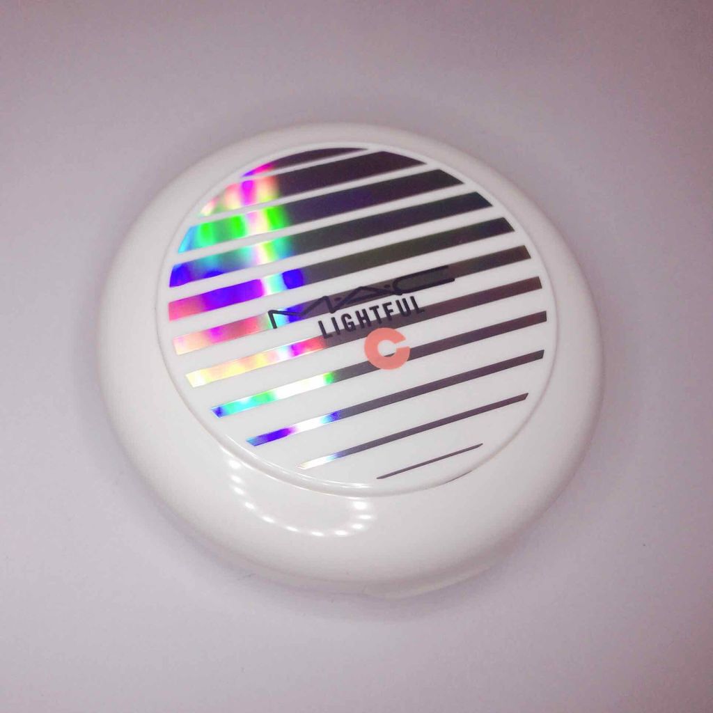 ライトフル C+ SPF 30 ファンデーション/M・A・C/パウダーファンデーションを使ったクチコミ（1枚目）