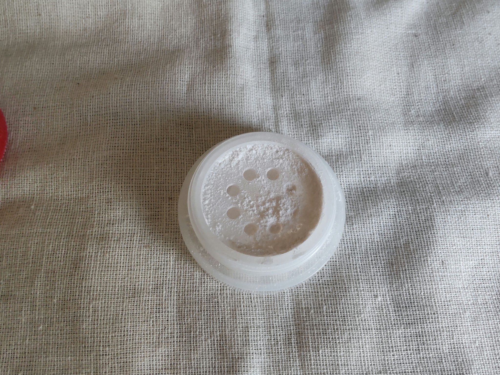 フェイスパウダー/Koh Gen Do/ルースパウダーを使ったクチコミ（2枚目）