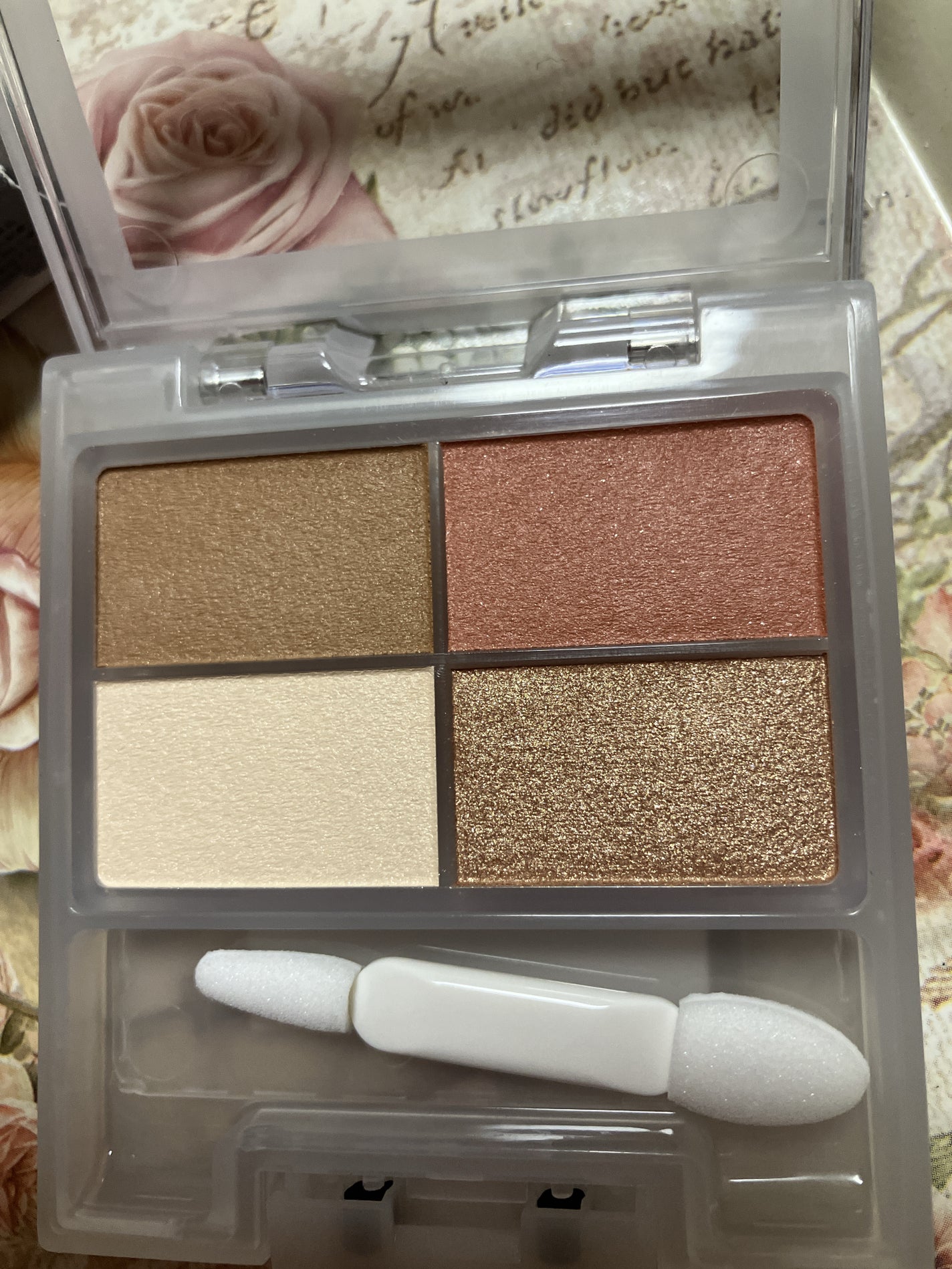 フェイスカラーパレット/チャコット・コスメティクス/アイシャドウパレットを使ったクチコミ(2枚目)