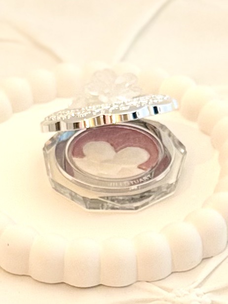 ジルスチュアート クリスタルブルーム ペタルクチュールアイズ デュオ/JILL STUART/アイシャドウパレットを使ったクチコミ（1枚目）