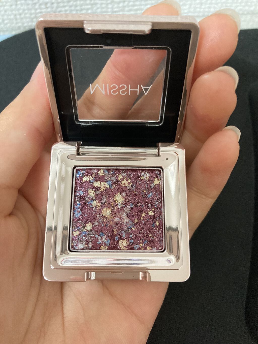 グリッタープリズム シャドウ/MISSHA/グリッターを使ったクチコミ(2枚目)