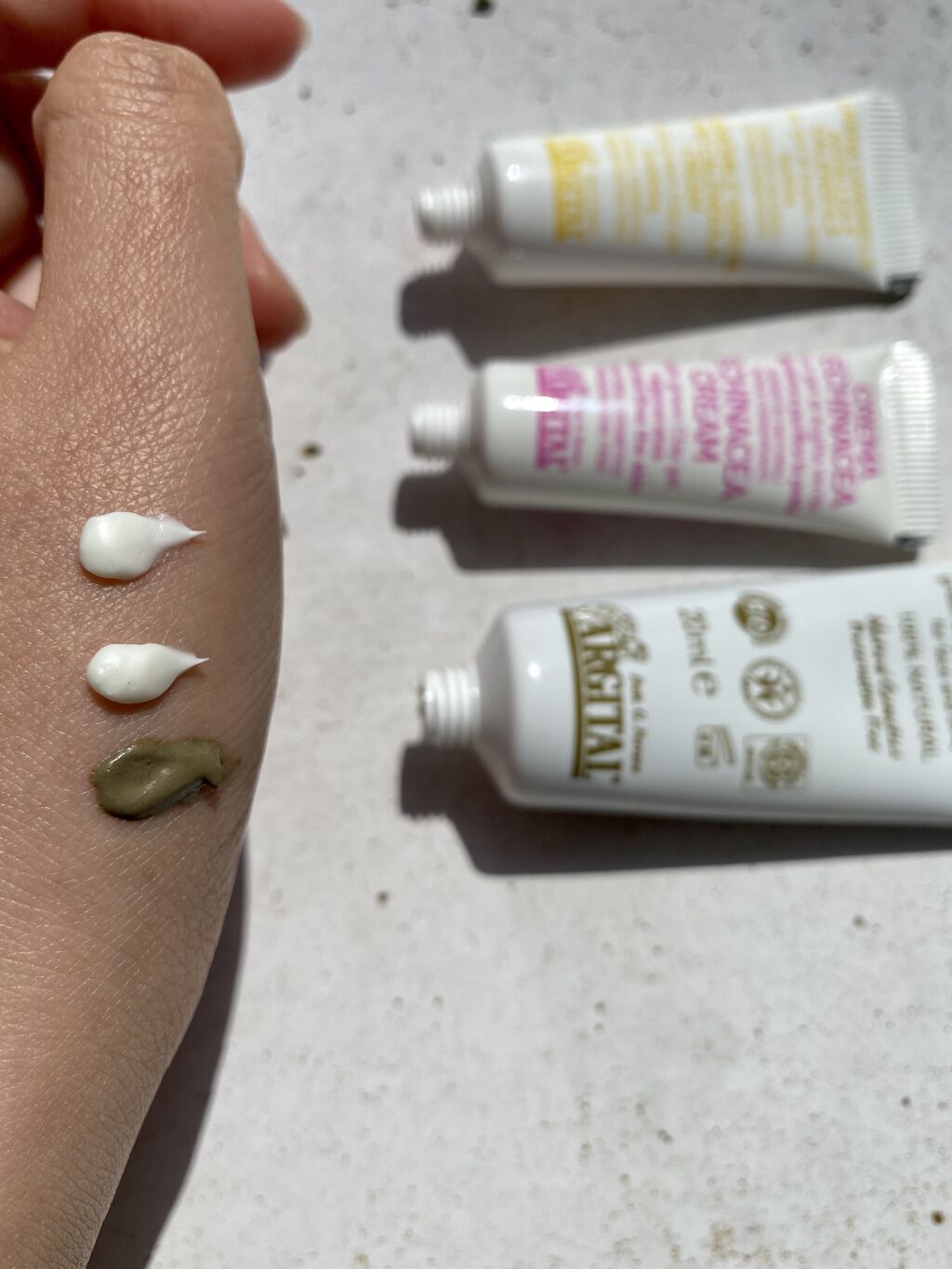 ブライトモイスチャライジング カモミールクリーム/ARGITAL/フェイスクリームを使ったクチコミ（2枚目）