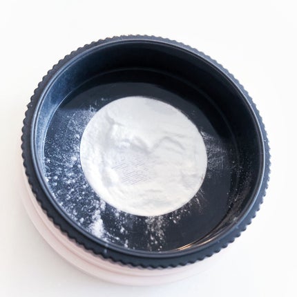 ポアブラー パウダー/innisfree/ルースパウダーを使ったクチコミ(4枚目)