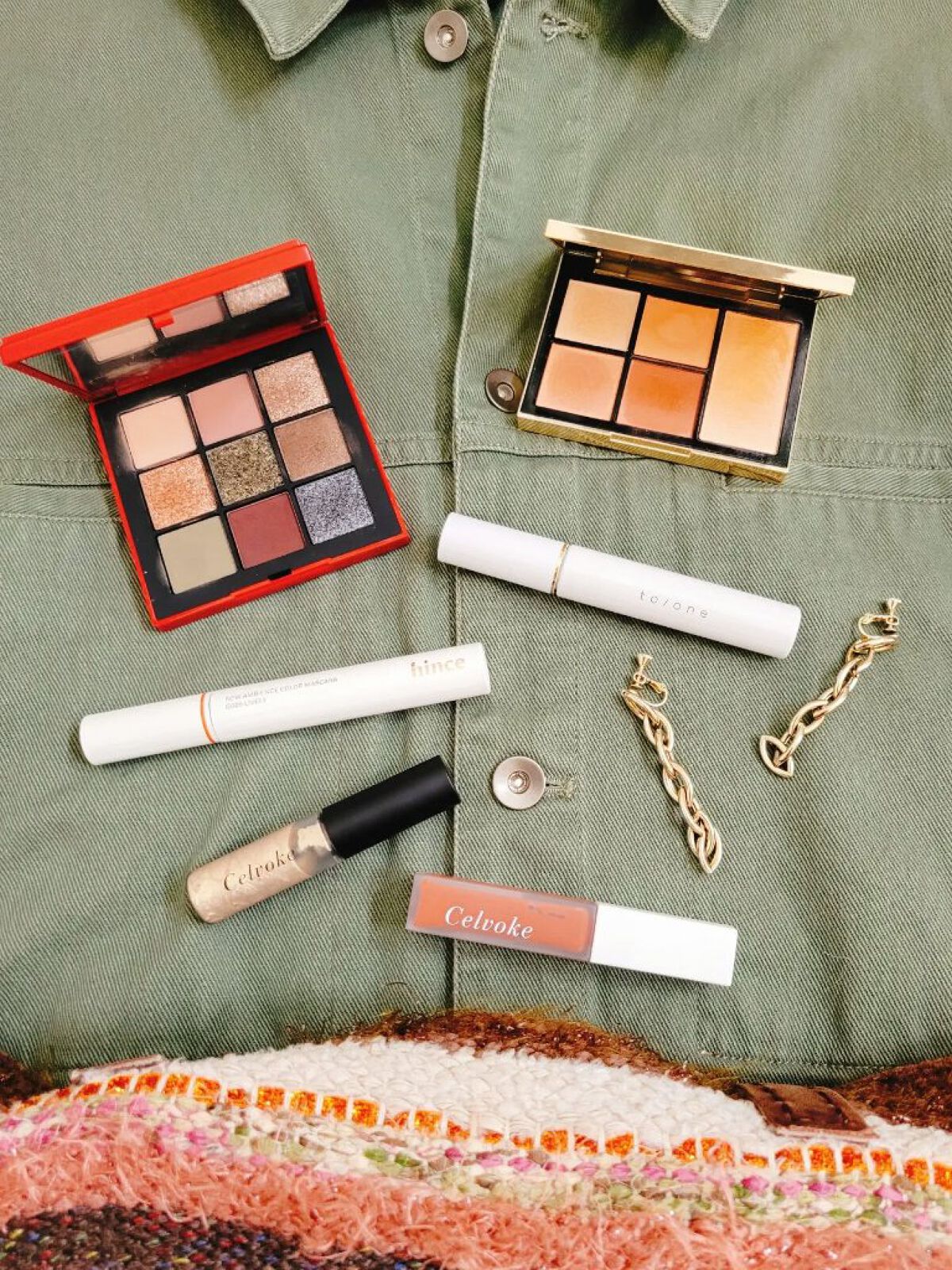 インフィニトリ― グリマーリキッド 03 ゴールドレイン/Celvoke/リキッドアイシャドウを使ったクチコミ（2枚目）