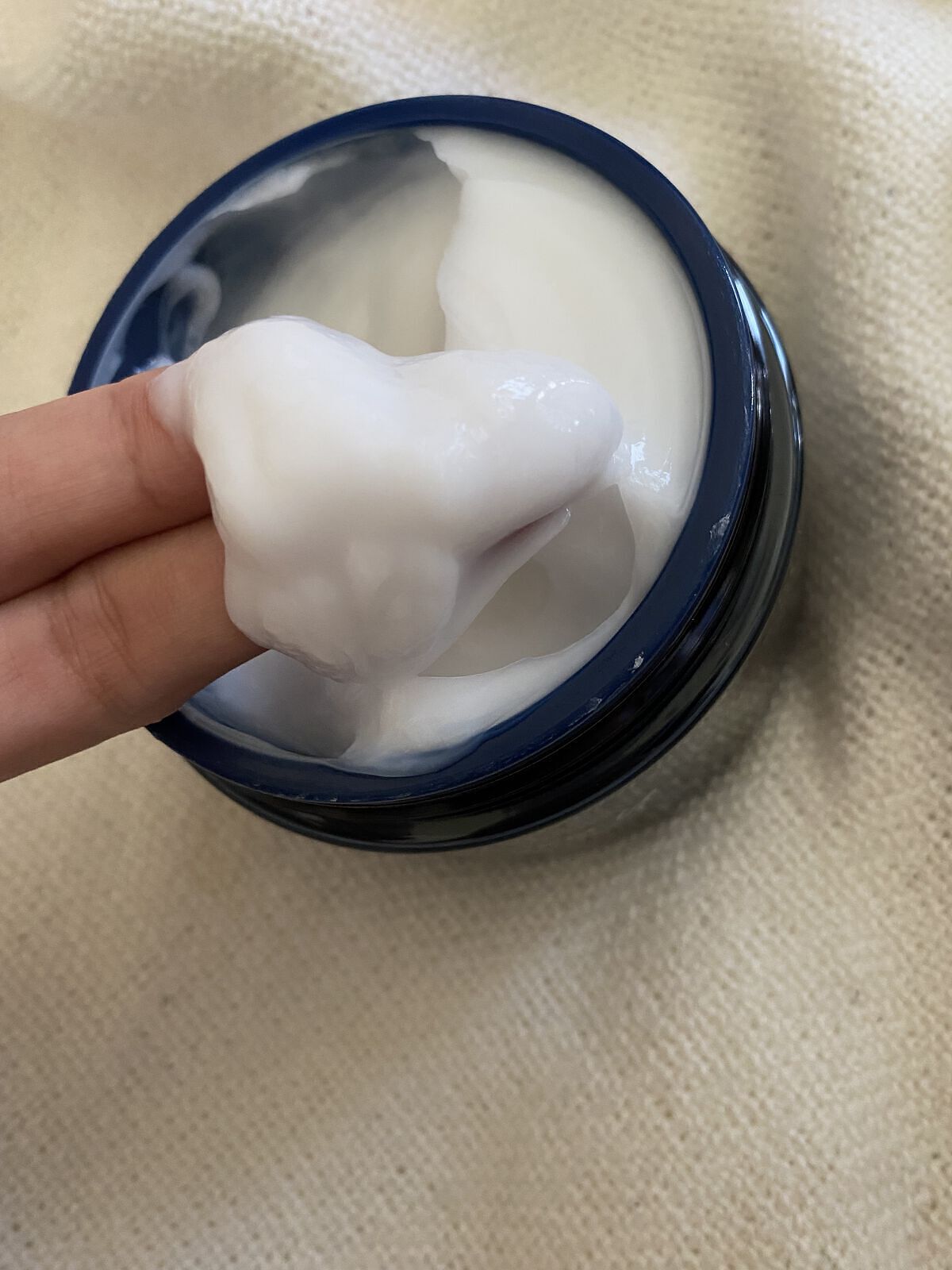 エイトザタラソ ユー CBD＆カーミング エクストラスリーク 集中ヘアマスク/エイトザタラソ/ヘアマスク・ヘアパックを使ったクチコミ（2枚目）