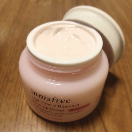 チェジュ チェリーブロッサム トーンアップクリーム/innisfree/化粧下地を使ったクチコミ(2枚目)