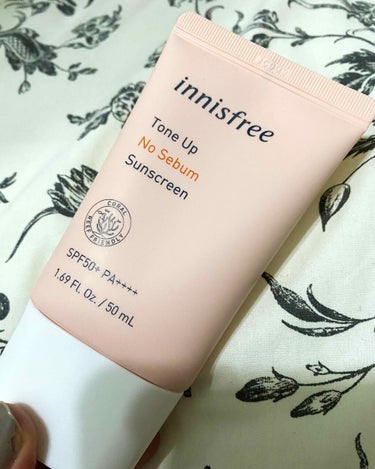 トーンアップ ノーセバム サンスクリーン SPF50+ PA++++/innisfree/日焼け止め・UVケアを使ったクチコミ（1枚目）