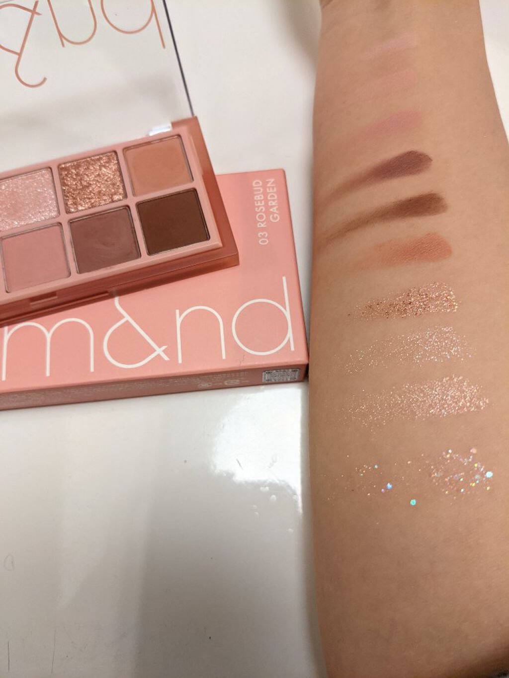 ジューシーラスティングティント/rom&nd/リップティントを使ったクチコミ（3枚目）