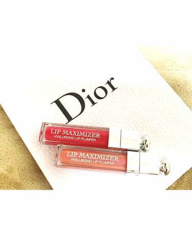 🌟Dior アディクトリップマキシマイザー 
      007ラズベリー・010ホロピンク    ¥3888(税抜)

最初にグロウマックス212のローズウッドと共にマキシマイザー010ホロピンクを購