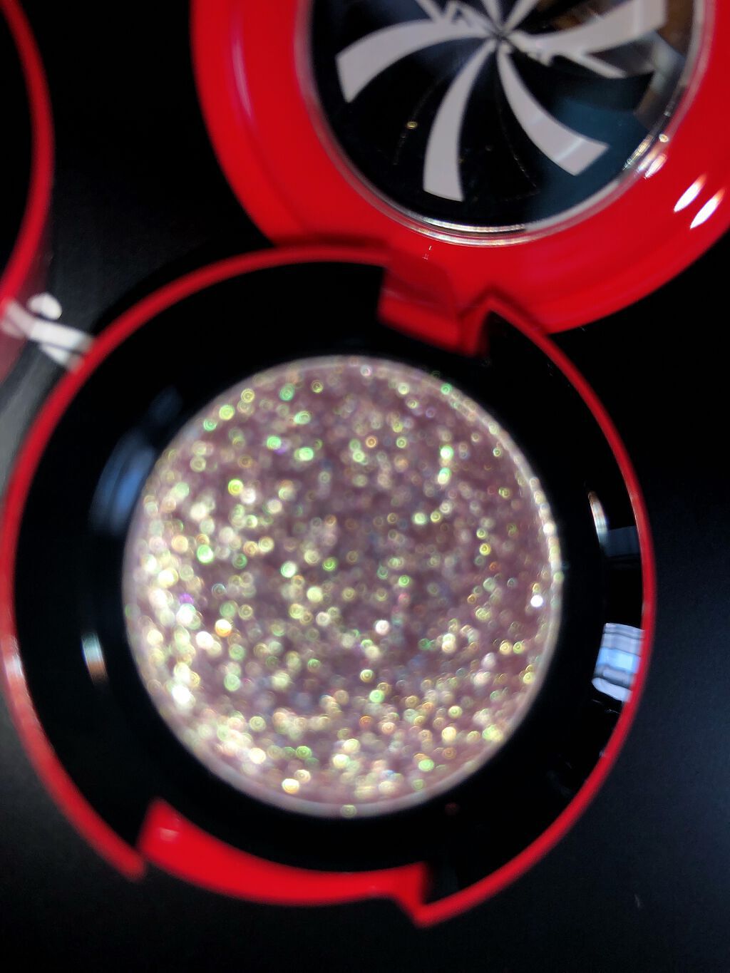 シェードシフター デュオクロム アイシャドウ/M・A・C/単色アイシャドウを使ったクチコミ（2枚目）