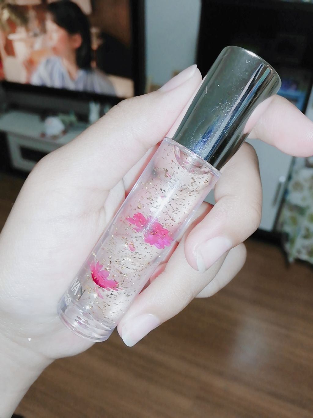 フラワーリップグロス/Kailijumei/リップグロスを使ったクチコミ(2枚目)