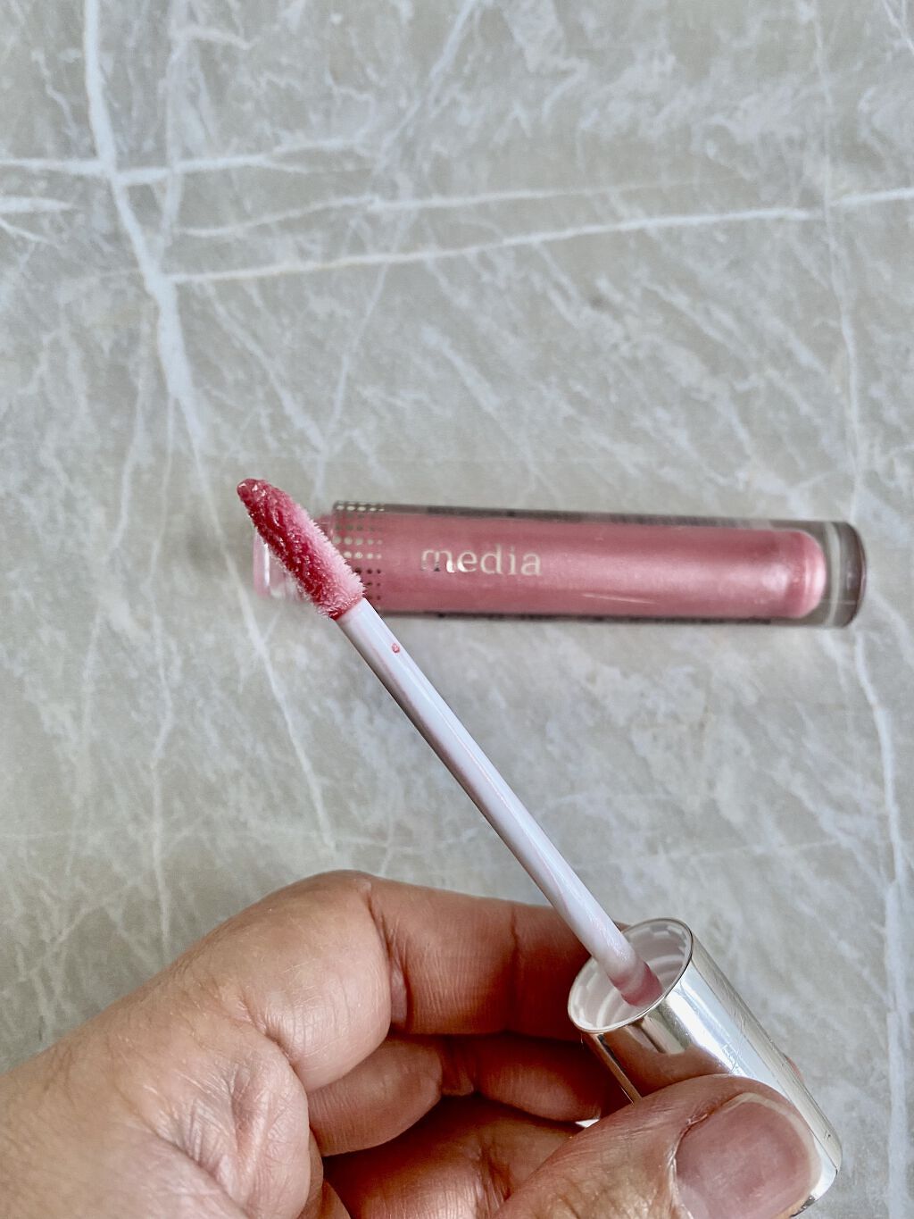 リキッドグロウルージュ/media/リップグロスを使ったクチコミ（2枚目）