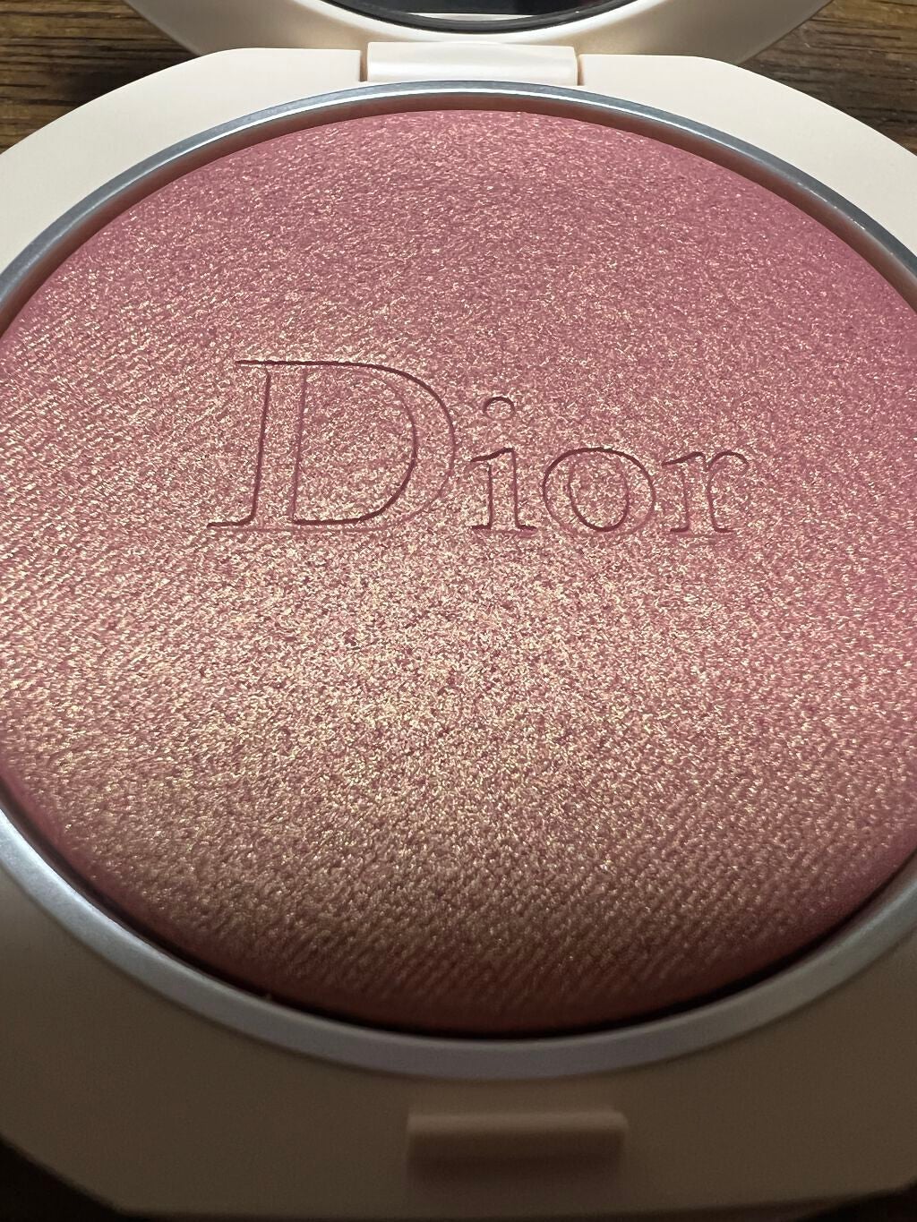 ディオールスキン フォーエヴァー クチュール ルミナイザー/Dior/プレストパウダーを使ったクチコミ(3枚目)