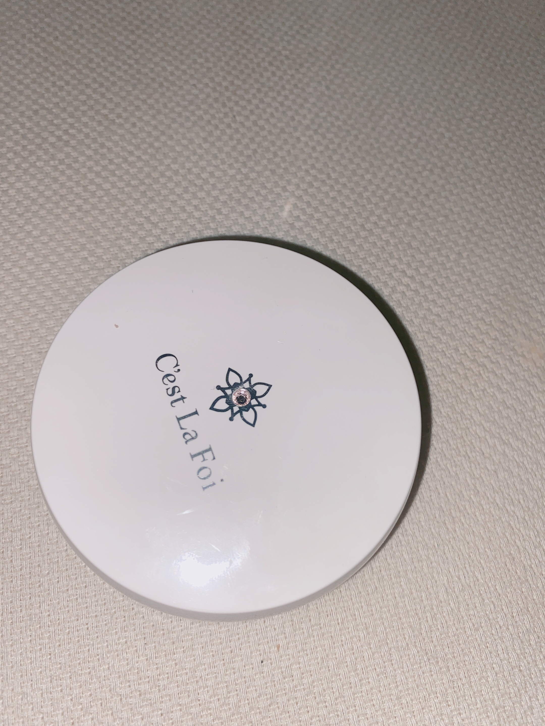 エッセンスパウダー		/セラフォア/プレストパウダーを使ったクチコミ（1枚目）