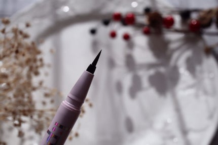 ウルトラスムースアイライナー ディープブラック/アイプルーフ/リキッドアイライナーを使ったクチコミ(1枚目)