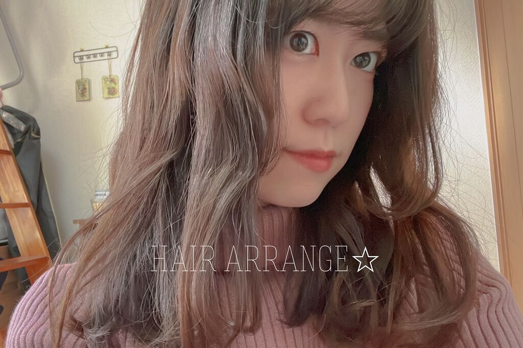 
今日は、ストレートアイロンで
波ウェーブにしました。

基本ストレートにすることが多いんですが、
ちょっとアレンジを！！
ウェーブにすることによって
ガーリーで女の子らしくなると思います。

はじめ全体の毛先を巻いて、
表面から内巻き・外