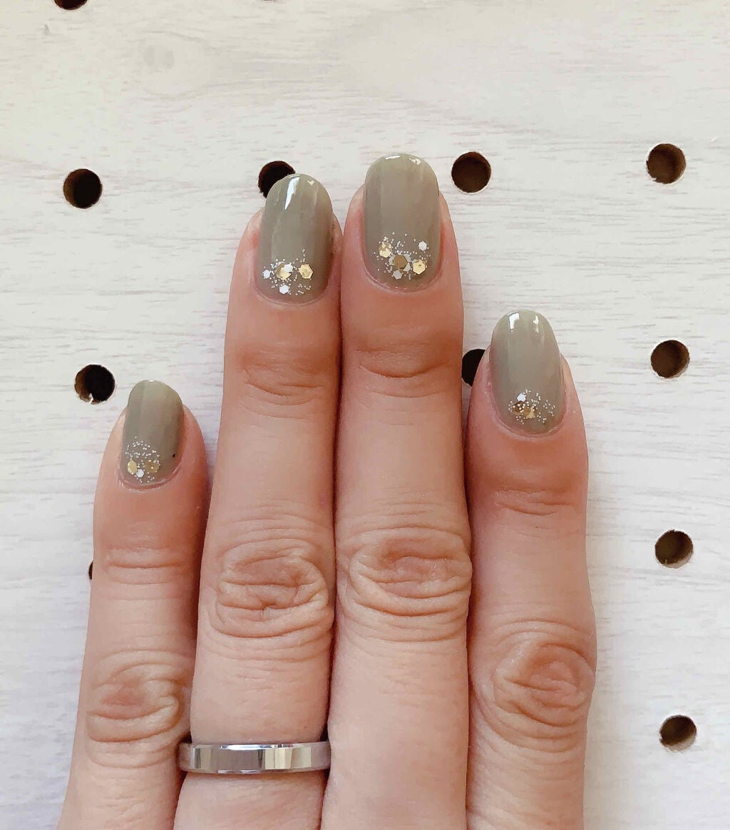 カラフルネイルズ/キャンメイク/マニキュアを使ったクチコミ(3枚目)