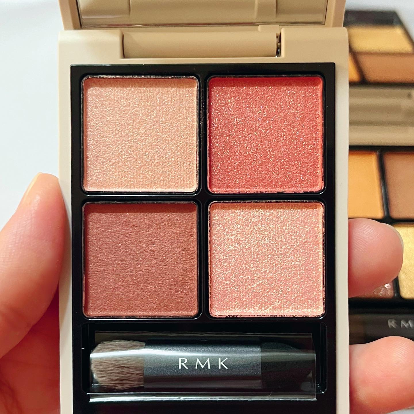 RMK シンクロマティック アイシャドウパレット 07 ヴィジョナリー/RMK/アイシャドウパレットを使ったクチコミ（3枚目）