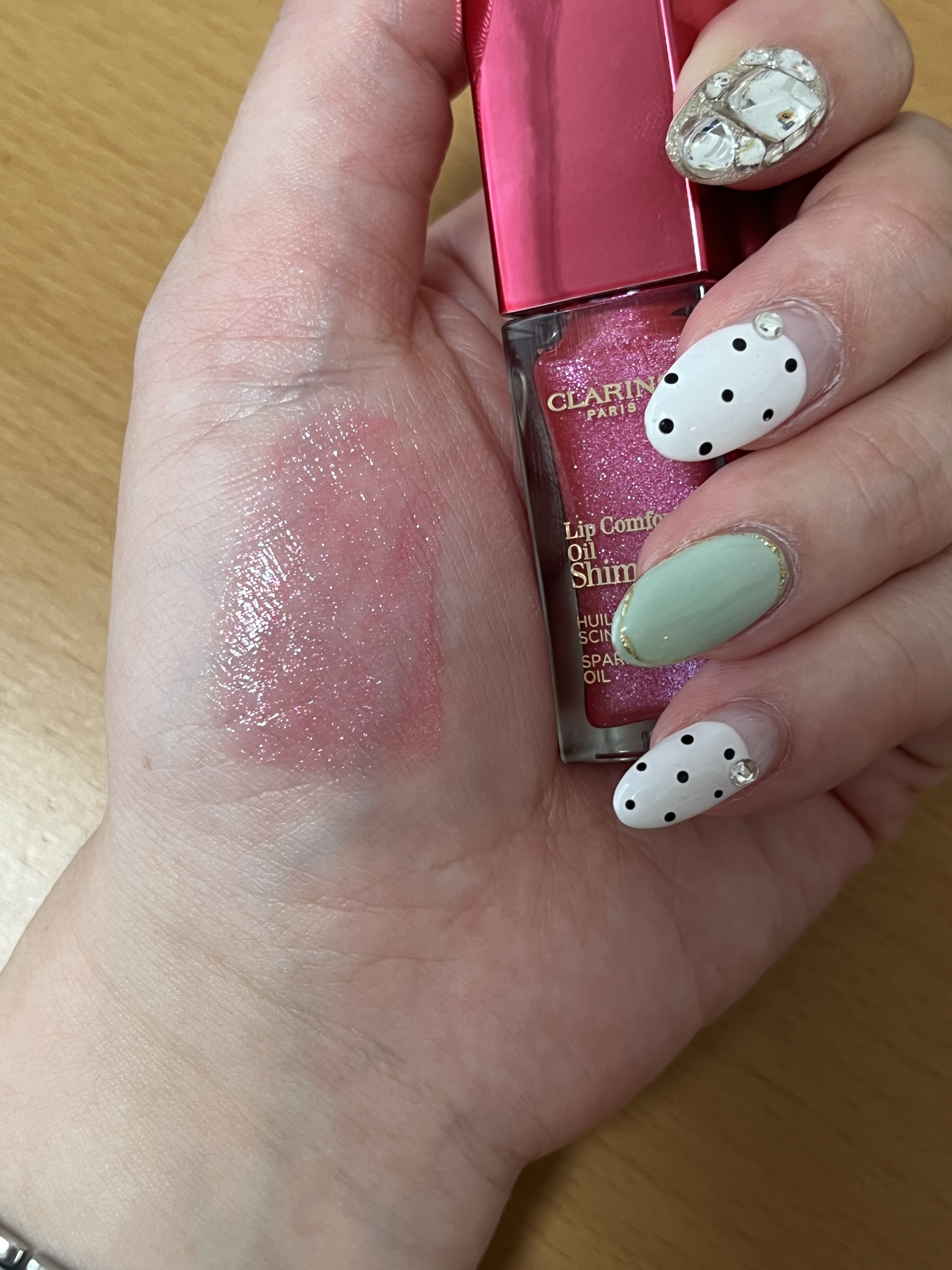 コンフォート リップオイル シマー/CLARINS/リップグロスを使ったクチコミ（3枚目）