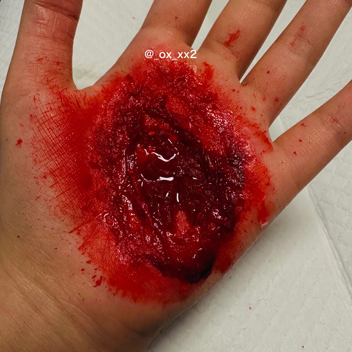 ハロウィンメイク 血のり/DAISO/パウダーファンデーションを使ったクチコミ(6枚目)