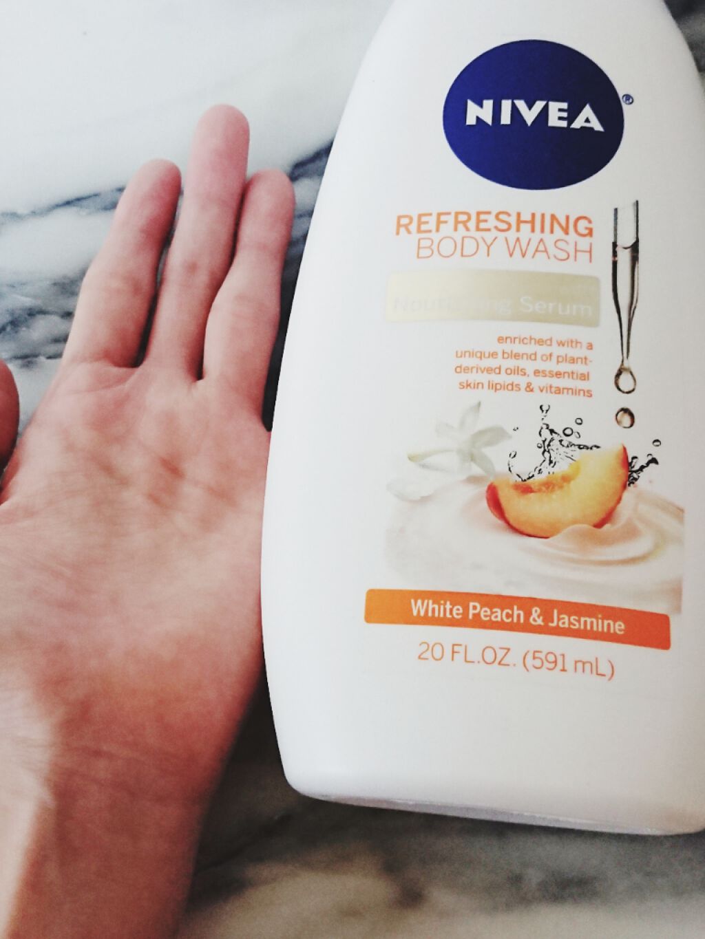 リフレッシングボディウォッシュ/NIVEA(海外)/ボディソープを使ったクチコミ（2枚目）