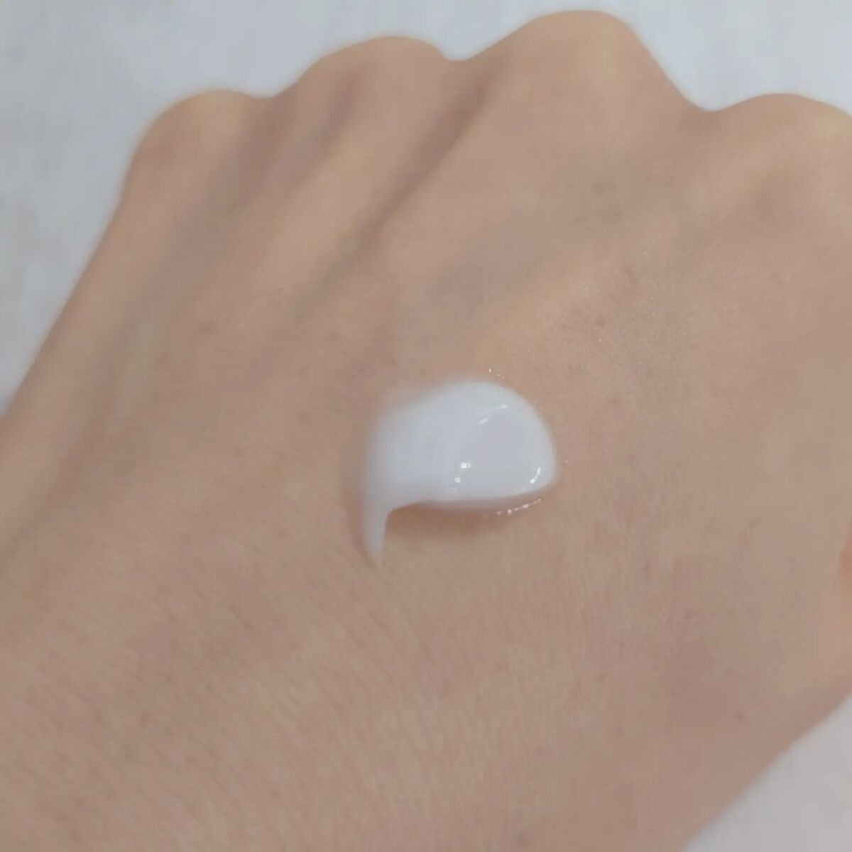 パーフェクトワン 薬用ホワイトニングジェル/パーフェクトワン/オールインワン化粧品を使ったクチコミ(4枚目)
