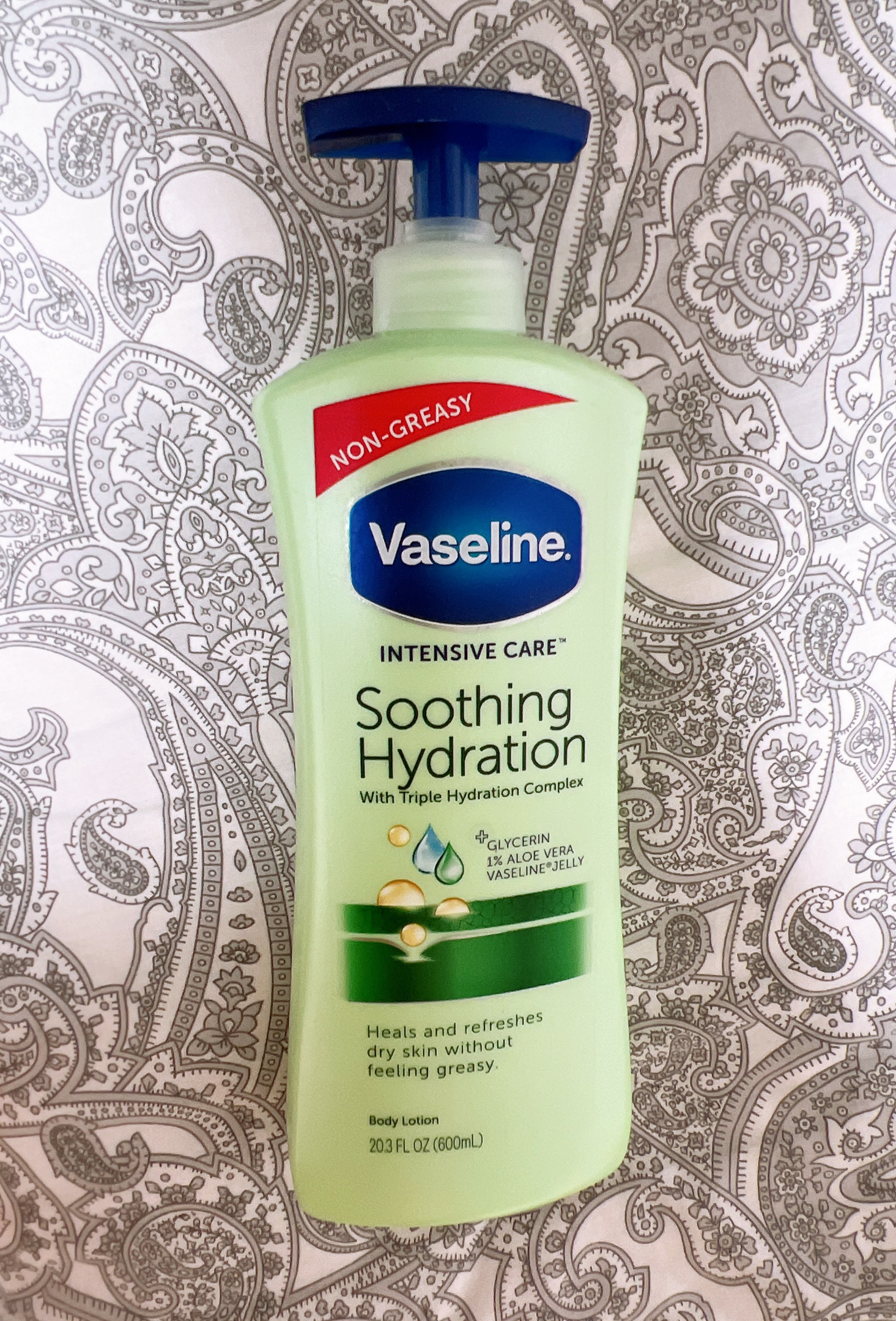 Intensive Care™ Soothing Hydration Lotion/ヴァセリン/ボディローションを使ったクチコミ（1枚目）