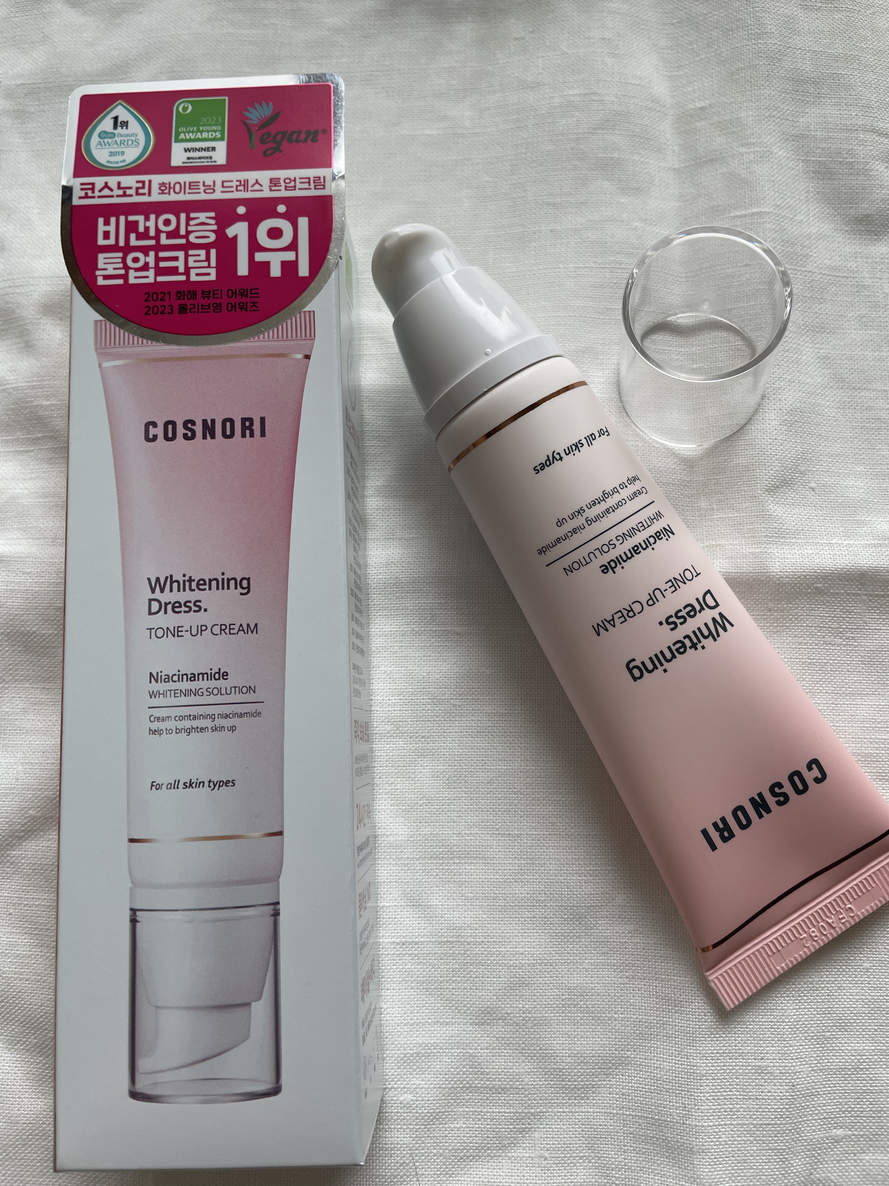 ホワイトニングドレストーンアップクリーム/COSNORI/化粧下地を使ったクチコミ（2枚目）