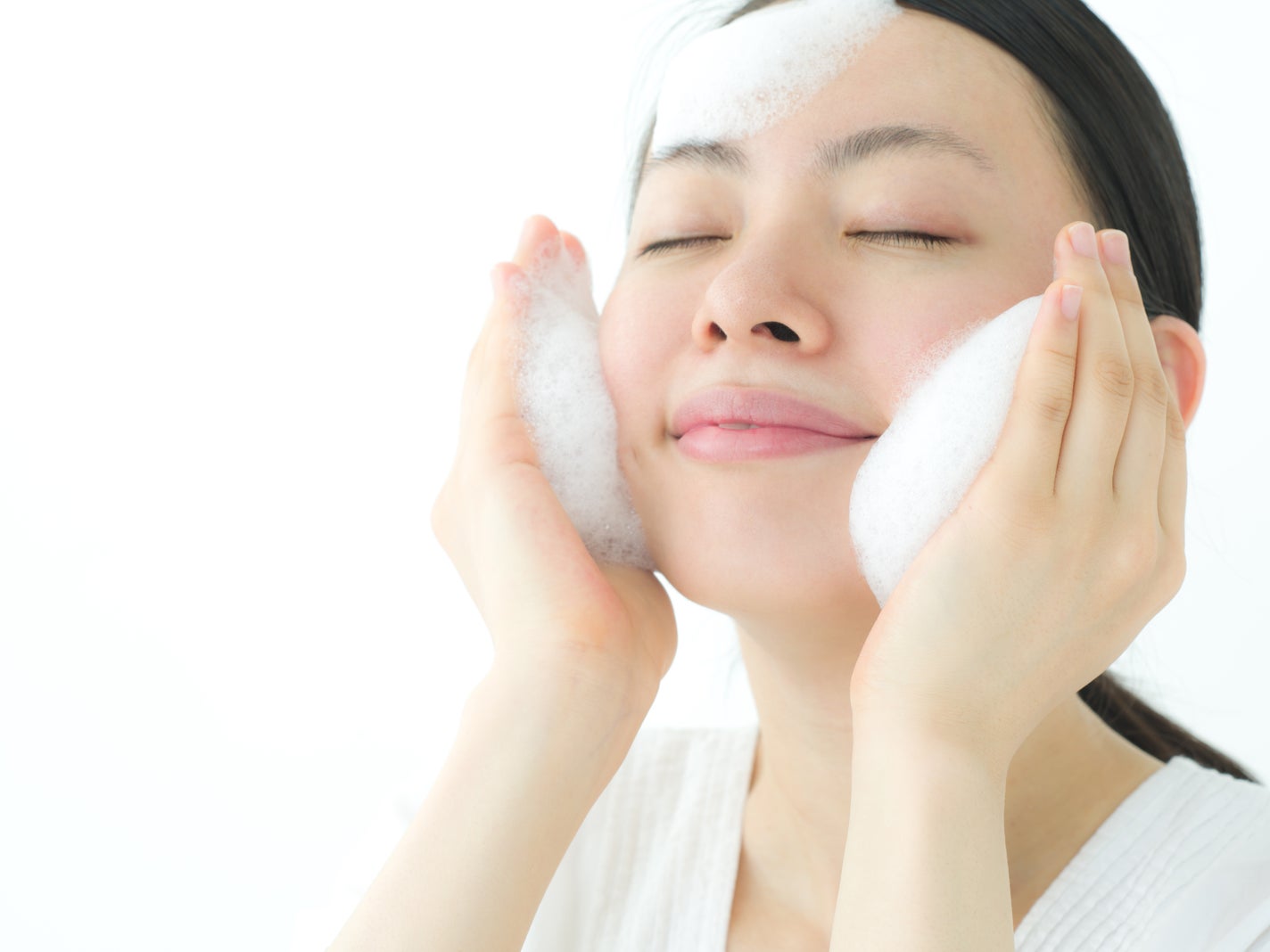 クレンジングと洗顔の違いとは?W洗顔不要アイテムの選び方とおすすめ16選もご紹介!の画像