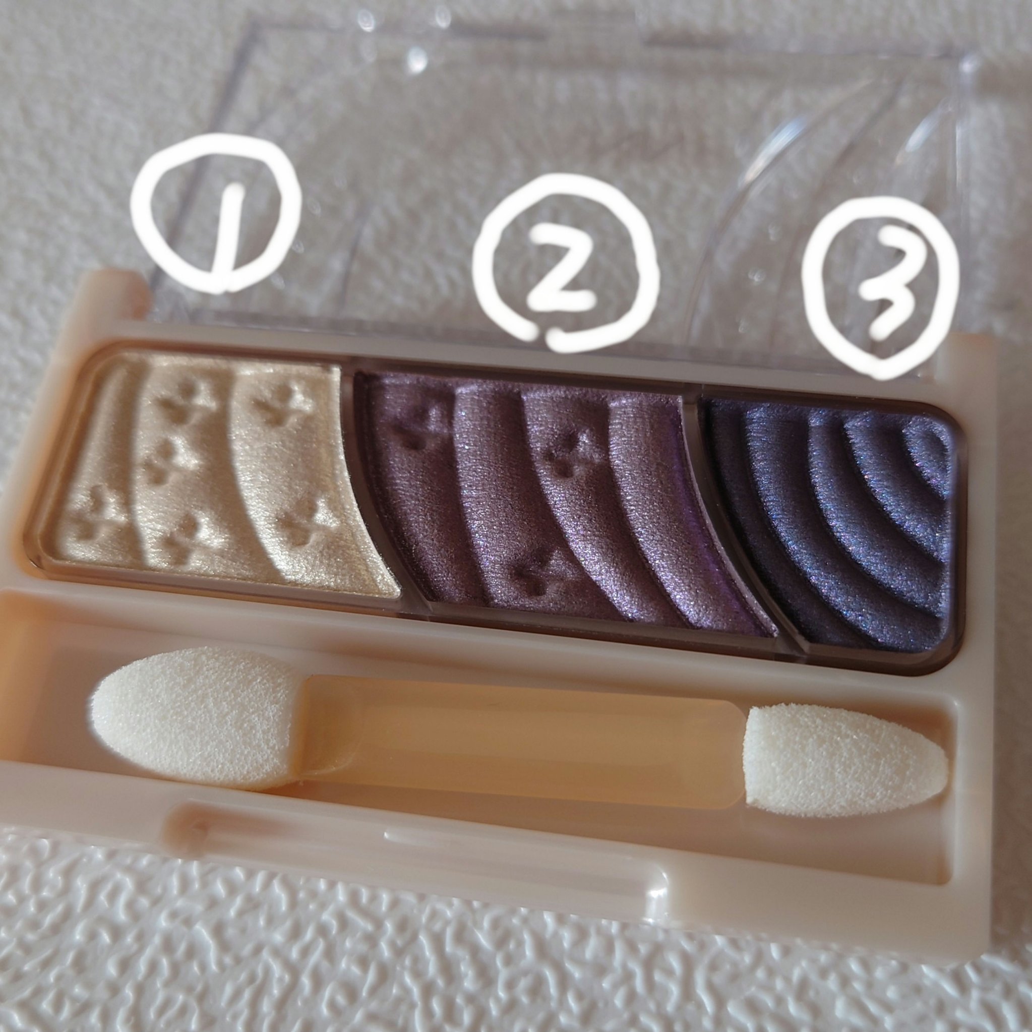 トーンアップアイシャドウ/CEZANNE/アイシャドウパレットを使ったクチコミ（2枚目）