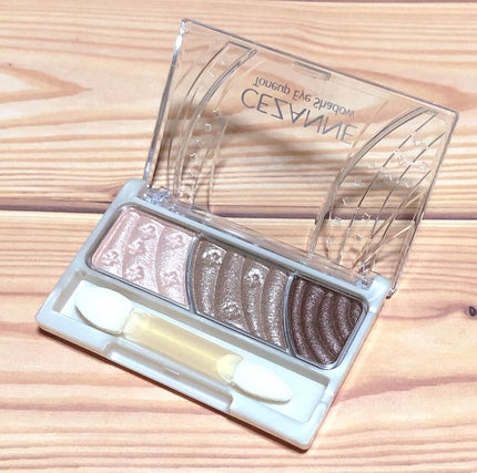 トーンアップアイシャドウ/CEZANNE/アイシャドウパレットを使ったクチコミ(1枚目)