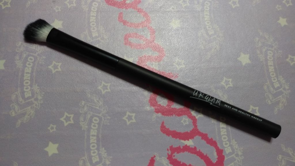 UR GLAM SHADING BRUSH/U R GLAM/メイクブラシを使ったクチコミ(1枚目)