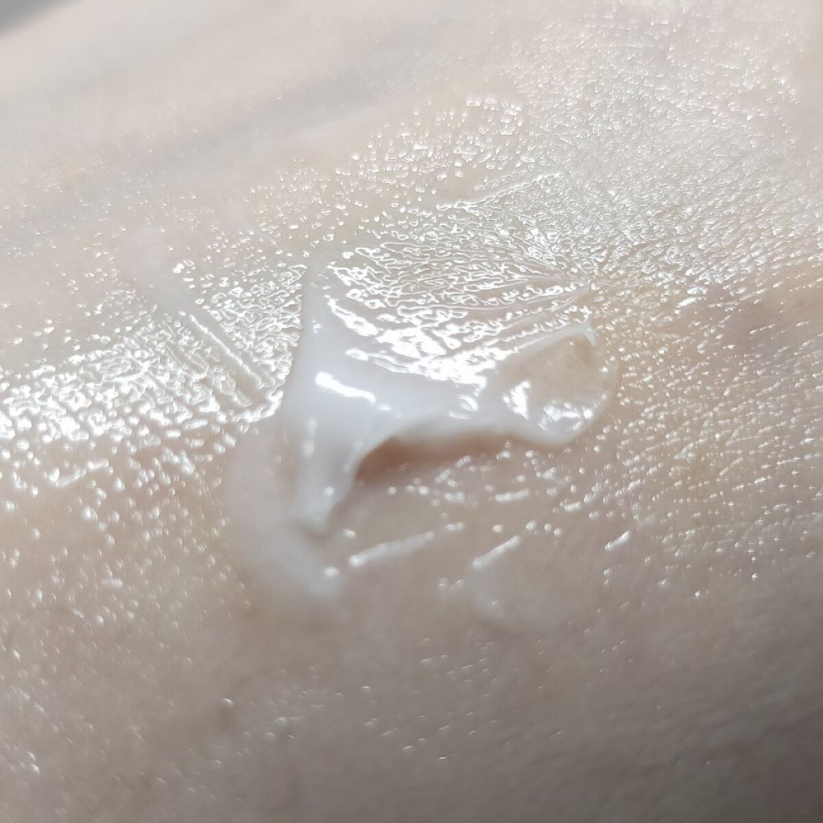 桜香る ボディクリーム/ハウス オブ ローゼ/ボディクリームを使ったクチコミ（2枚目）