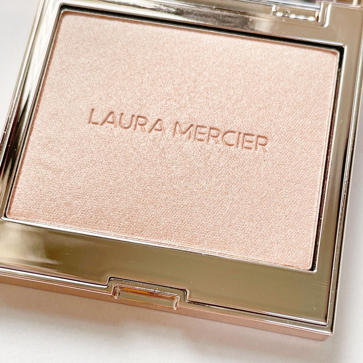 ローズグロウ イルミネーター /ローラ メルシエ/プレストパウダーを使ったクチコミ(3枚目)