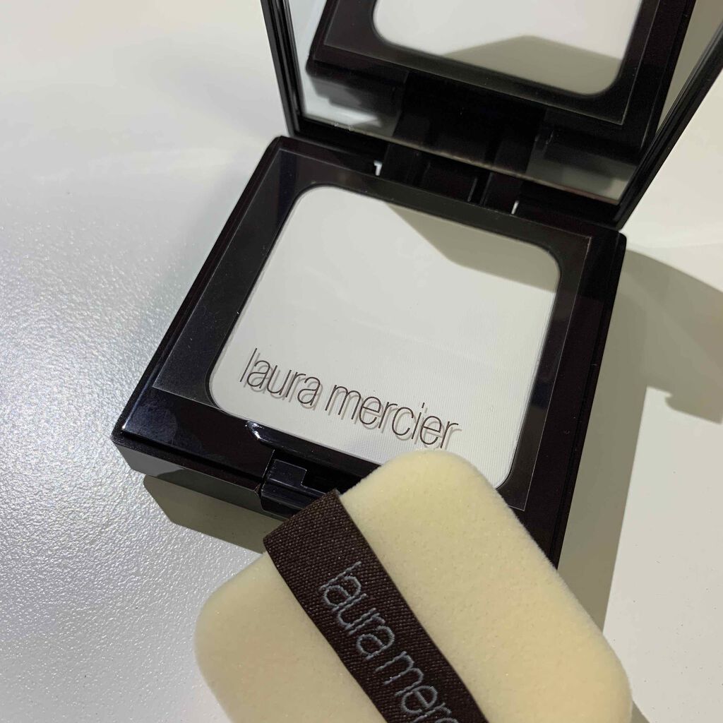 プレストセッティングパウダー インヴィジブル/ローラ メルシエ/プレストパウダーを使ったクチコミ(1枚目)