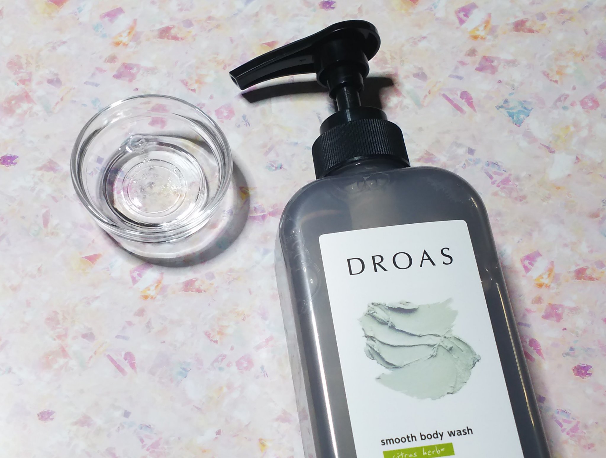 クレイボディウォッシュ スムース/DROAS/ボディソープを使ったクチコミ（2枚目）