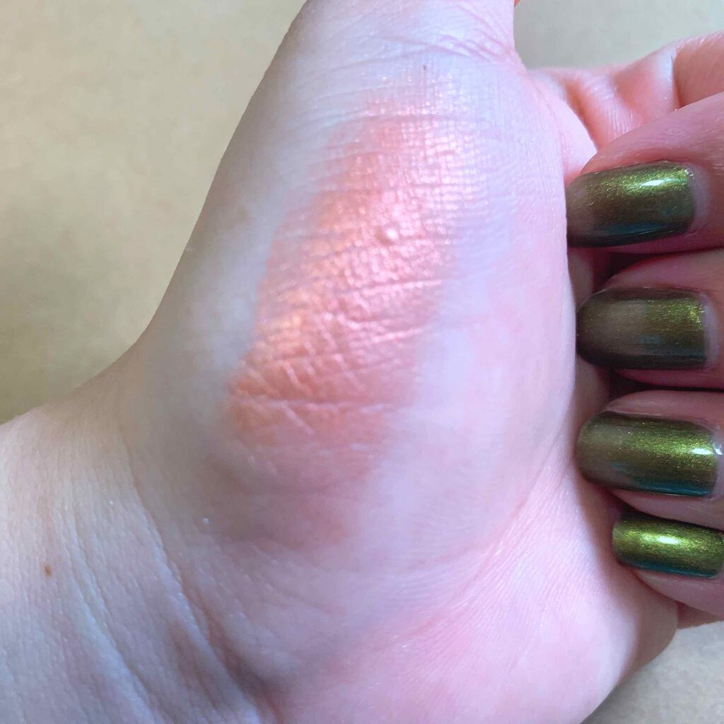 NYX Professional Makeup ホットシングル アイシャドウのクチコミ「NYX ホットシングルアイシャドウ HS23

オレンジ味のある赤茶のアイシャドウ です。
発.....」（2枚目）