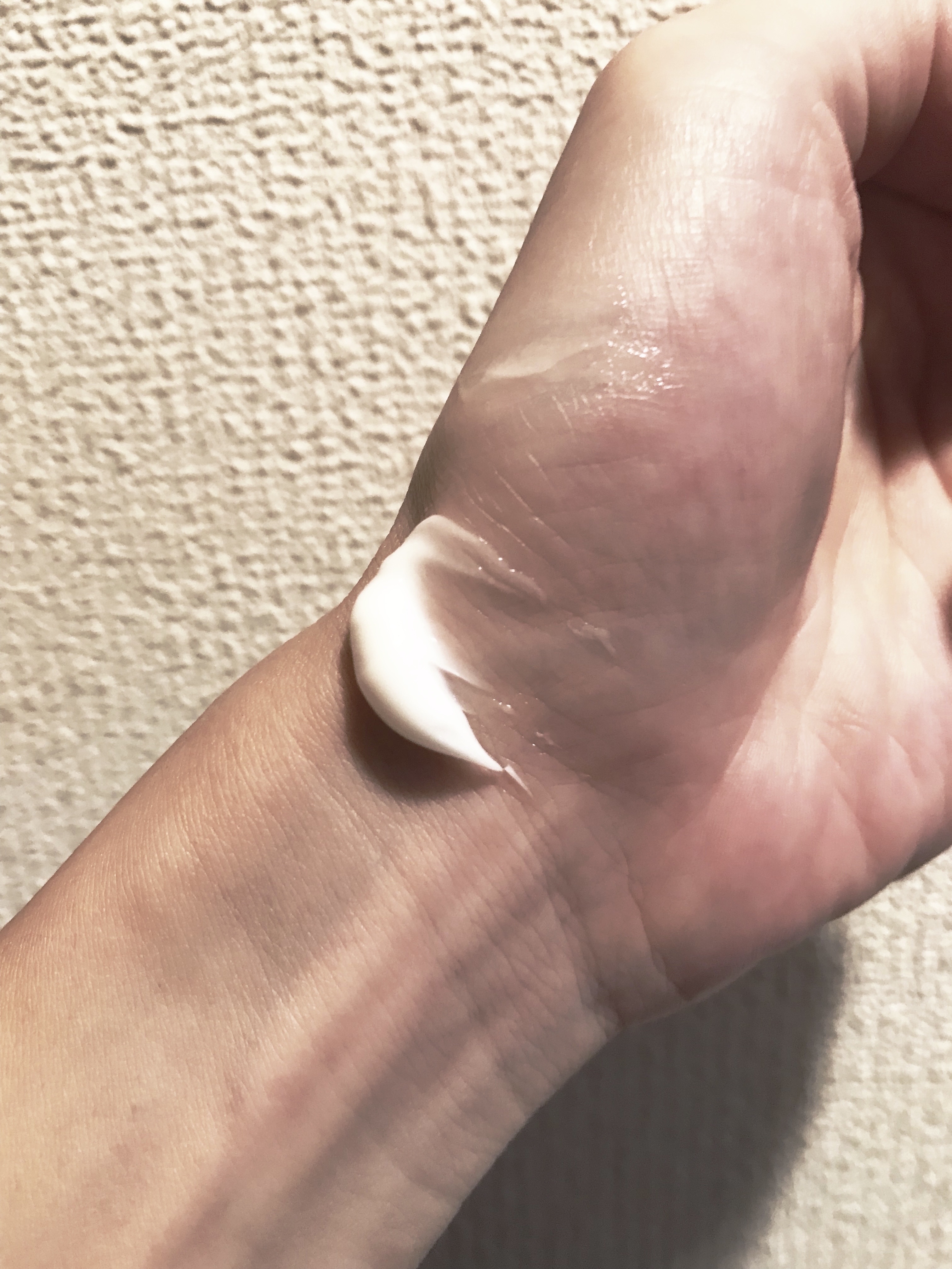 コエンリッチ　薬用ホワイトニング  ハンドクリーム モイストジェル【医薬部外品】 ポケモンスペシャルパッケージ（80g）/コエンリッチQ10/ハンドクリームを使ったクチコミ（2枚目）