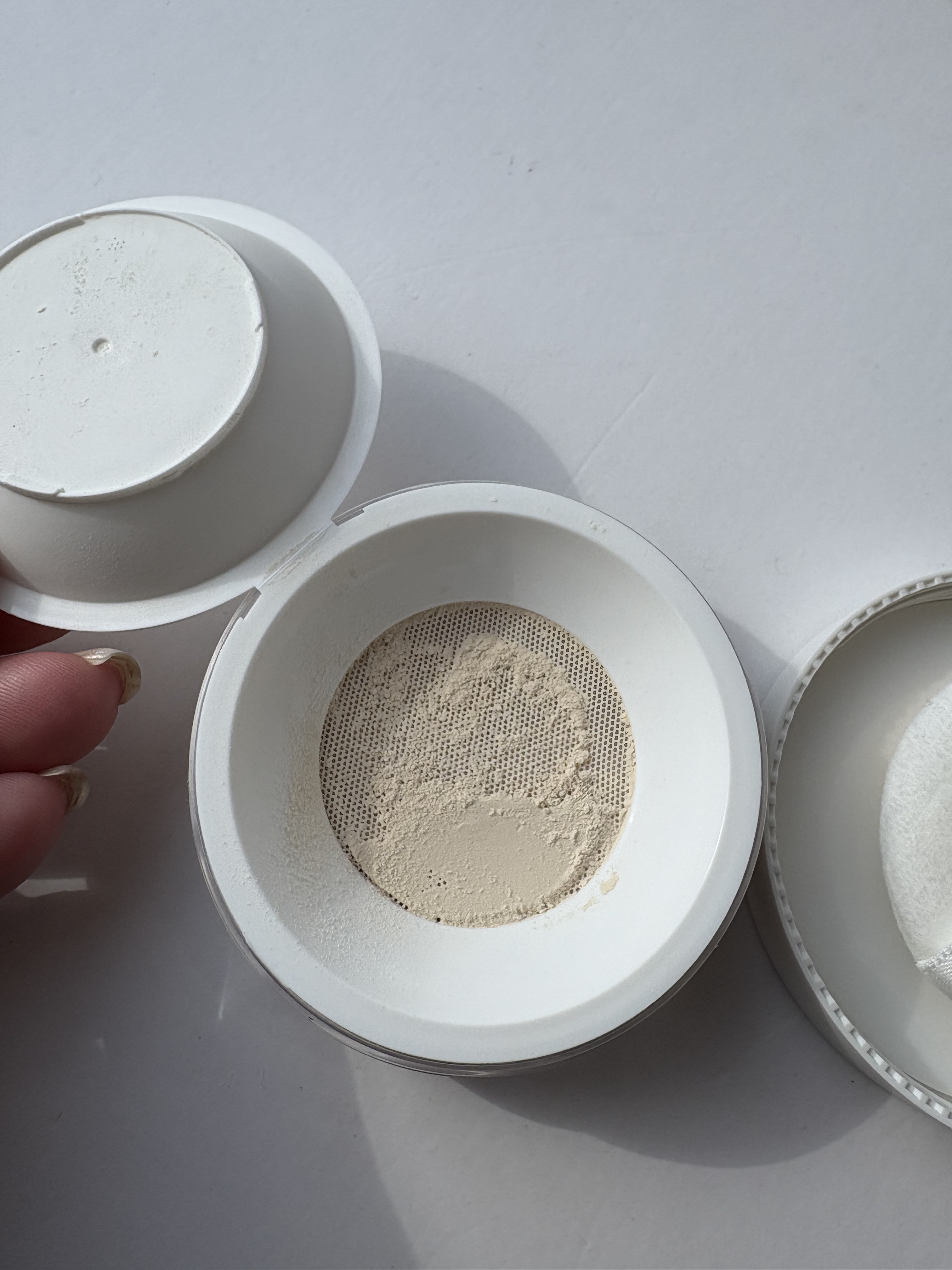 トランスルーセントセットフィニッシングパウダー/TFIT/ルースパウダーを使ったクチコミ（3枚目）