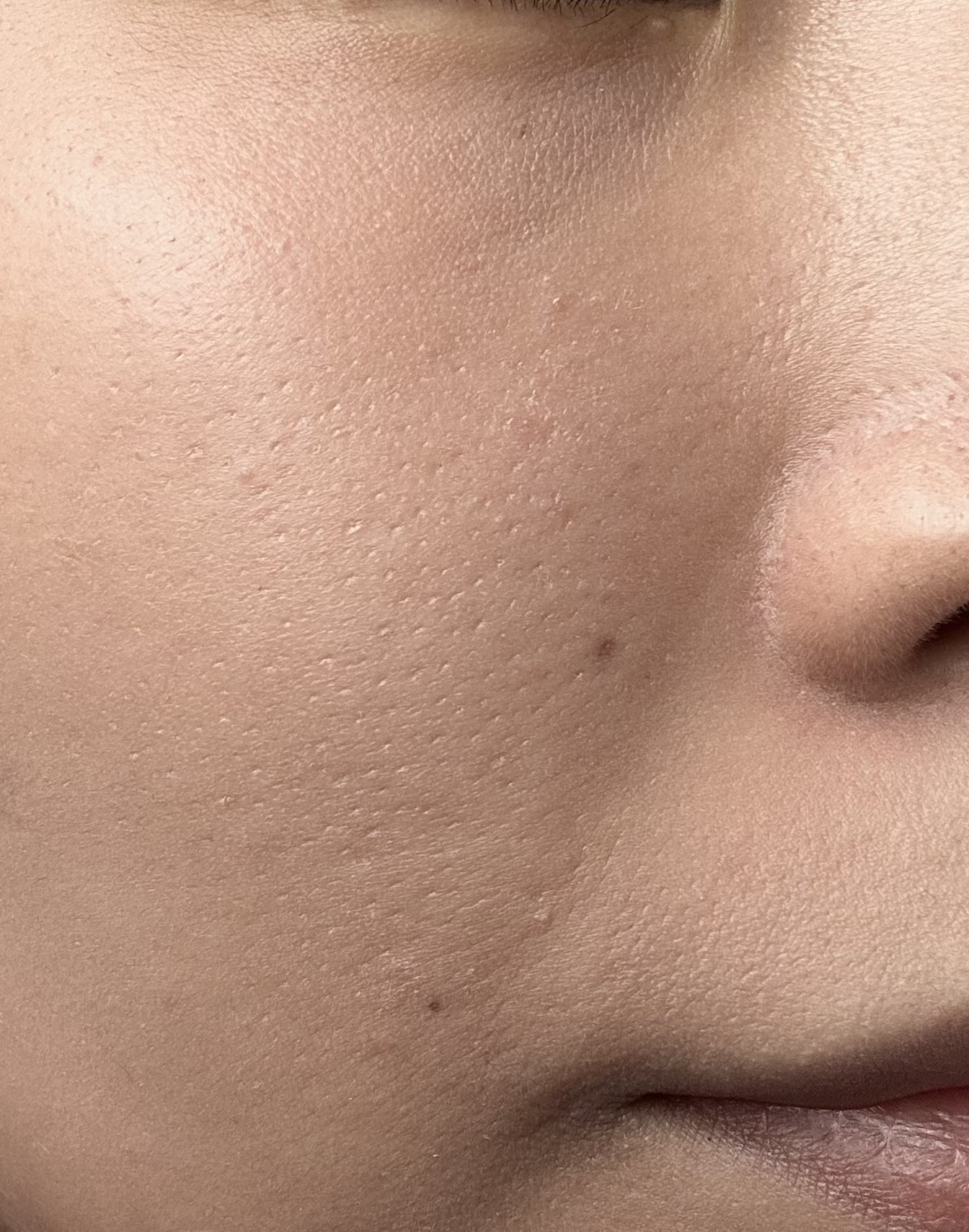 コンフォートスキン　ウェア ピンクオークルB/KANEBO/リキッドファンデーションを使ったクチコミ（2枚目）