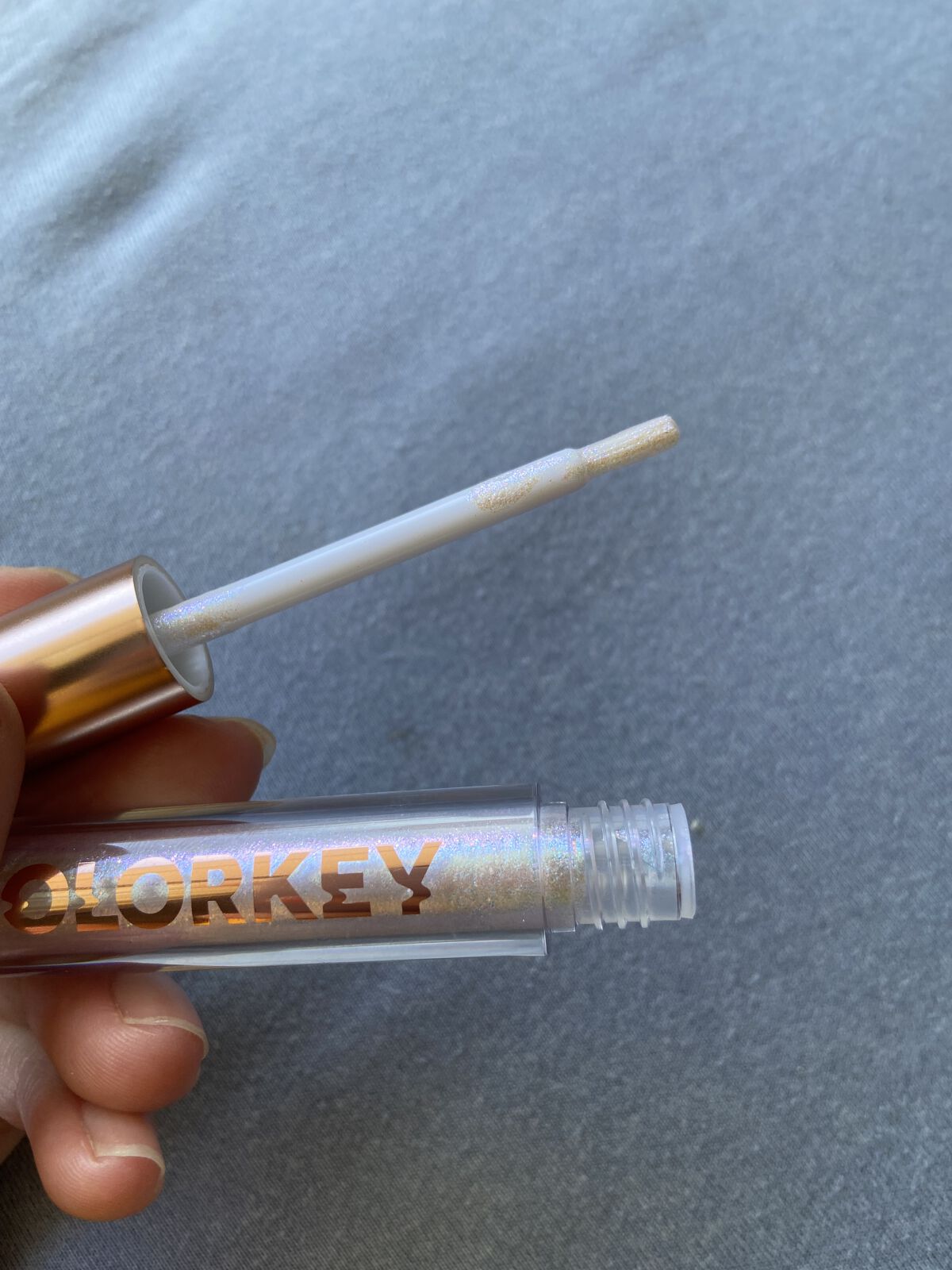 スパークリングギャラクシーリキッドアイシャドウ C03 月光欠片/COLORKEY/リキッドアイシャドウを使ったクチコミ（2枚目）